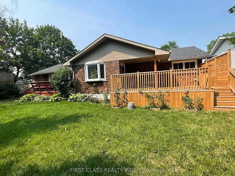 251 Scott Ave — Photo 25