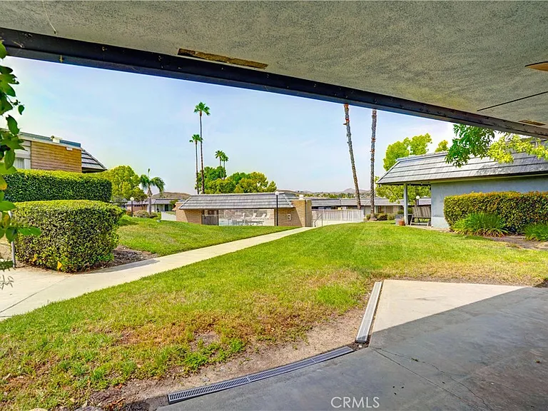 22392 Canyon Club Dr — Photo 28