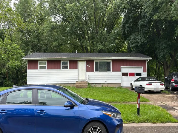 102 Crestwood Dr, Michigan City, IN 46360