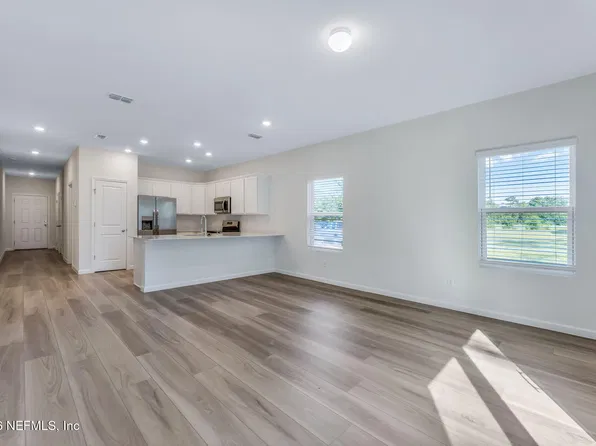708 HOLLY LAKES Drive, Orange Park, FL 32073