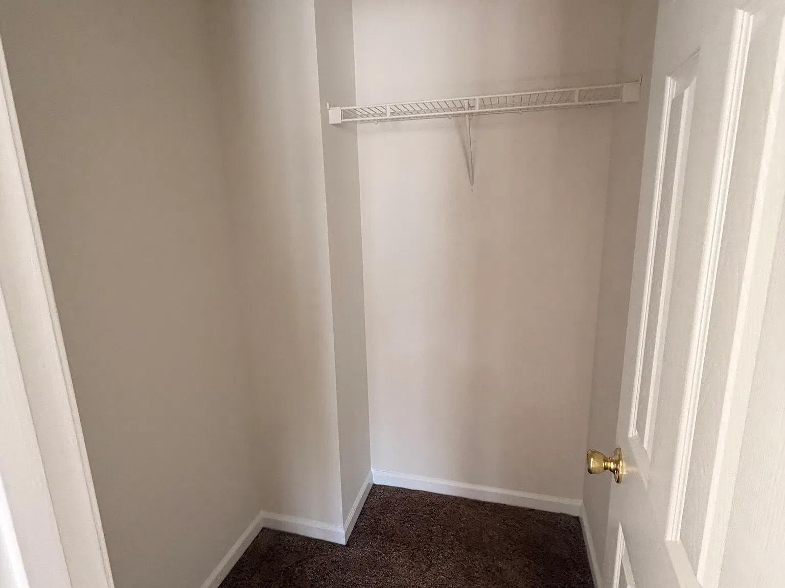 3 bed, 2.5 bath, 1360 sqft, $2,000 — Photo 1