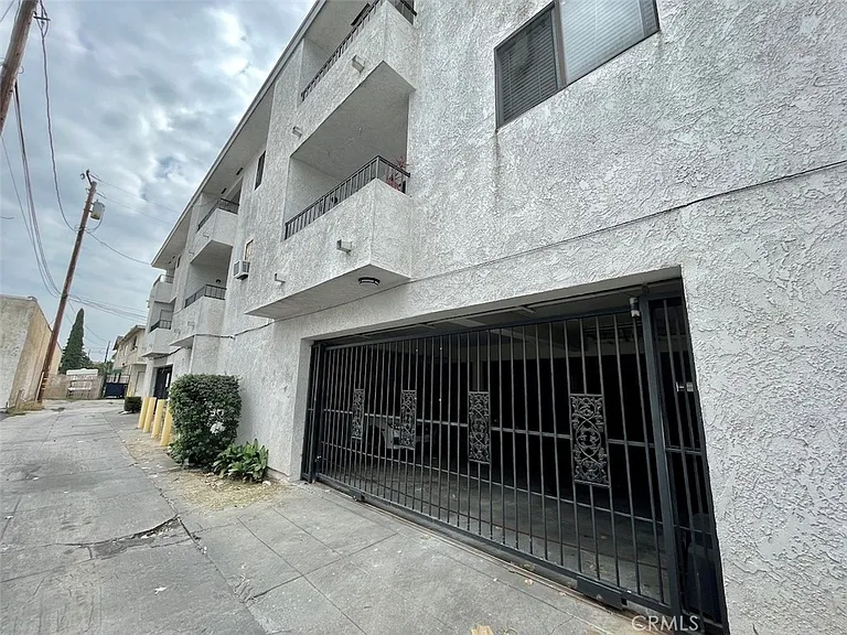1212 Gladys Ave #303 — Photo 21