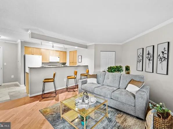 3101 N Hampton Dr APT 407, Alexandria, VA 22302