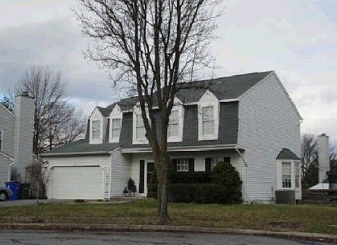 2nd image of 1405 Teal Ln