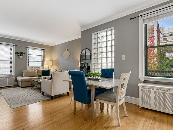 4th image of 434 W Aldine Ave APT 3D