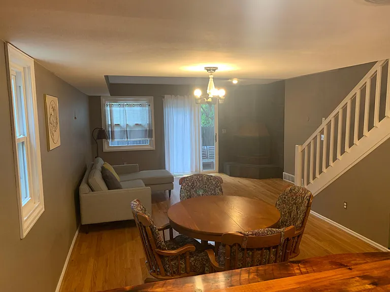 1039 Maxwell Ave #2.0 — Photo 5