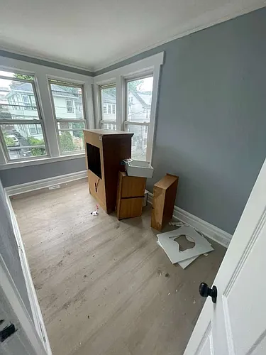 100 Smith St Photo 1