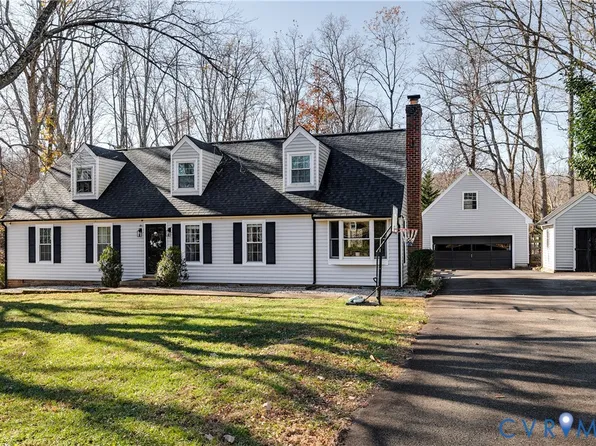 2221 Autumn Oaks Ln, Powhatan, VA 23139