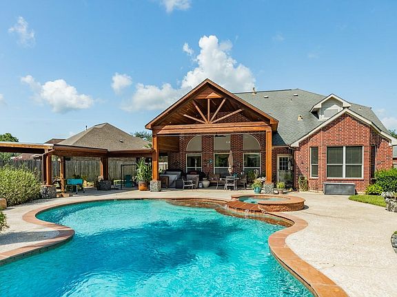 5th image of 808 S Belle Dr