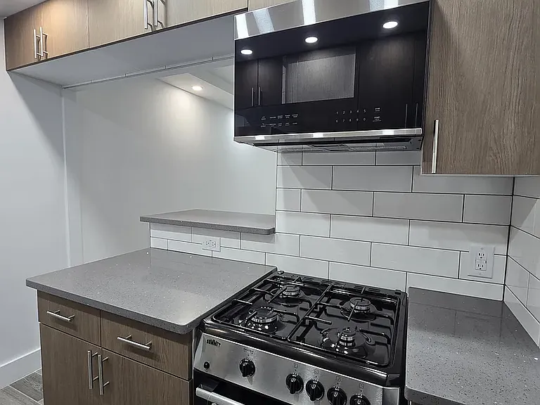 216 E 29th St #4F — Photo 14