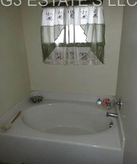 5002 Strada Dr — Photo 6