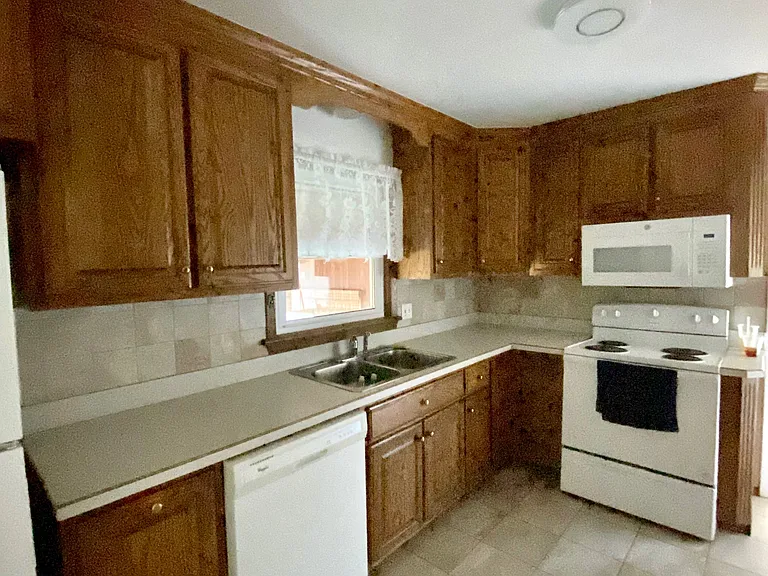 2540 College Blvd — Photo 7
