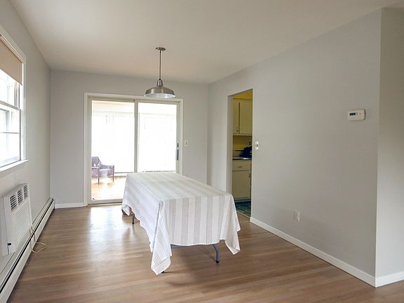 5th image of 21 S Cottenet St