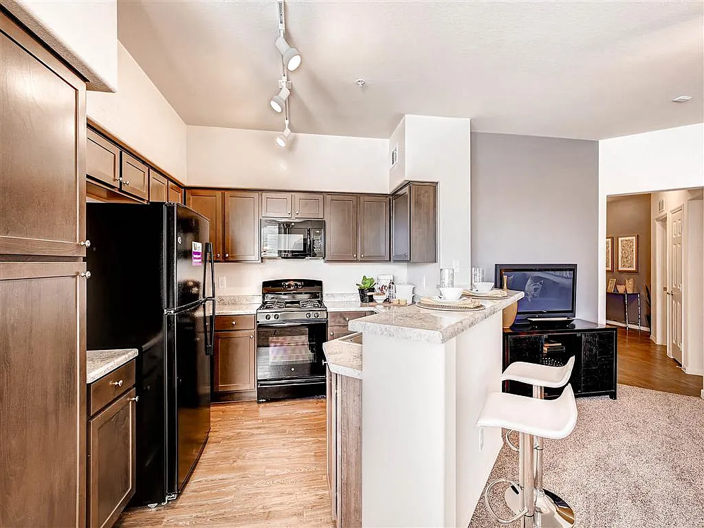 MARTIN APARTMENT HOMES — Photo 3