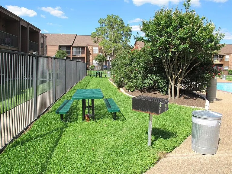 904 University Oaks Blvd #101 — Photo 15