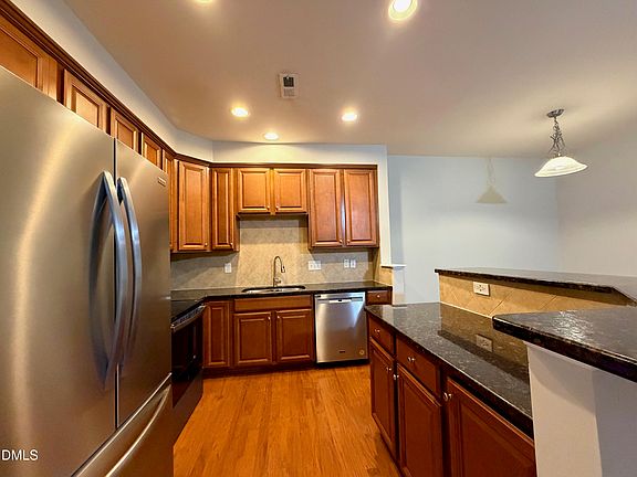 5th image of 108 Grande Sky Ct