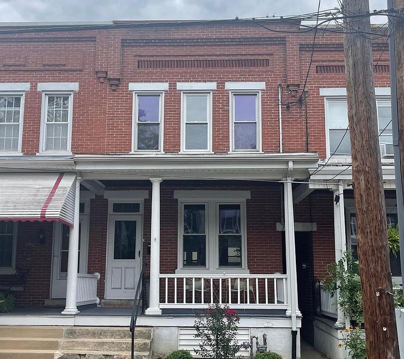 1st image of 632 N Pine St