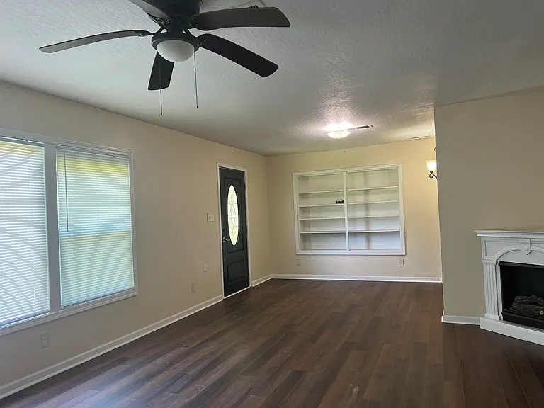 108 Azalea Dr — Photo 6