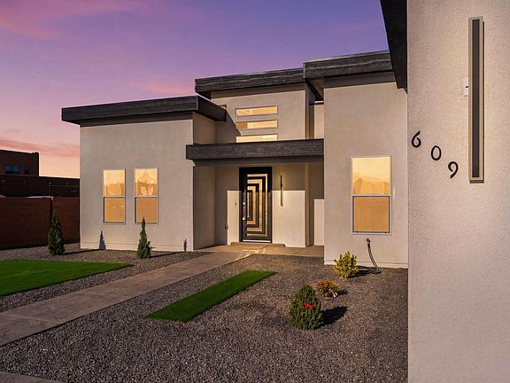 2nd image of 609 6th St NE