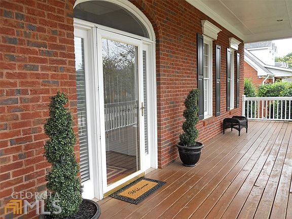 3rd image of 1410 Aramore Dr SE