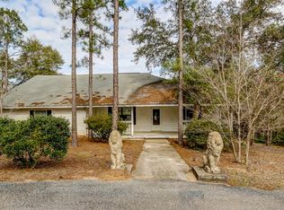 938 Hammond Lake Dr, Fountain, FL 32438