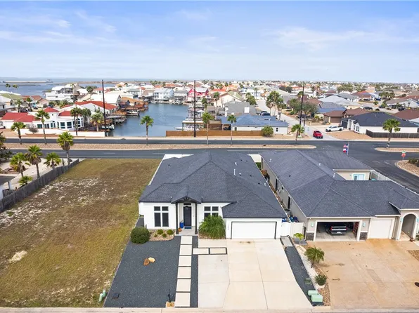 13538 Catamaran Dr, Corpus Christi, TX 78418