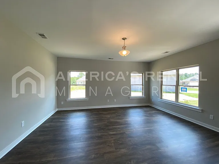68 Water Oak Dr — Photo 5