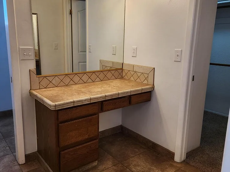 2253 Daytona Ave — Photo 26