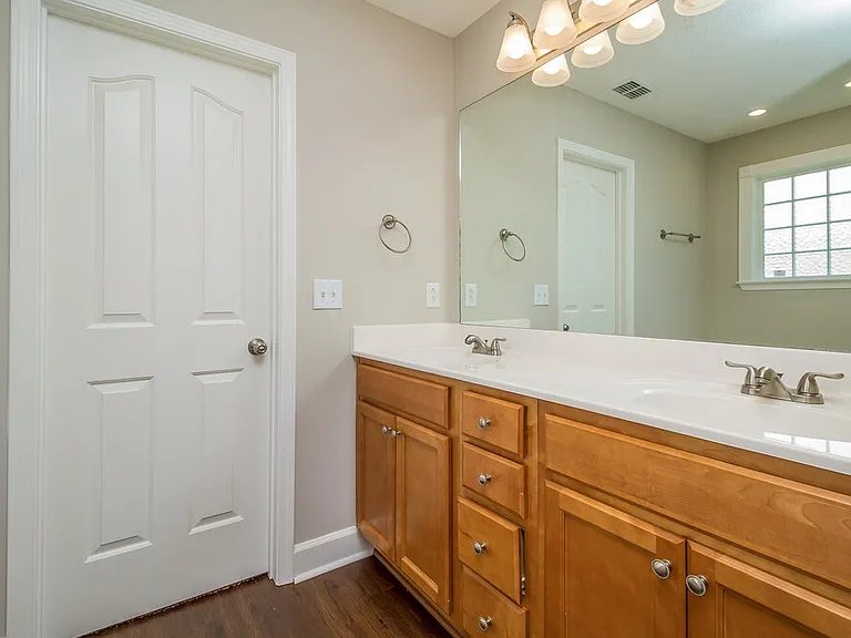 2745 Portside Ct — Photo 12