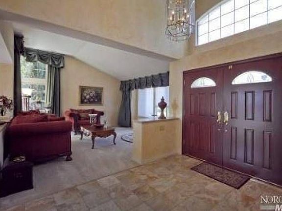 3rd image of 3239 Hilton Head Dr