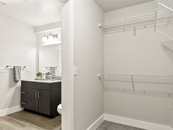 5th image of 680 6th Ave NE APT 4402