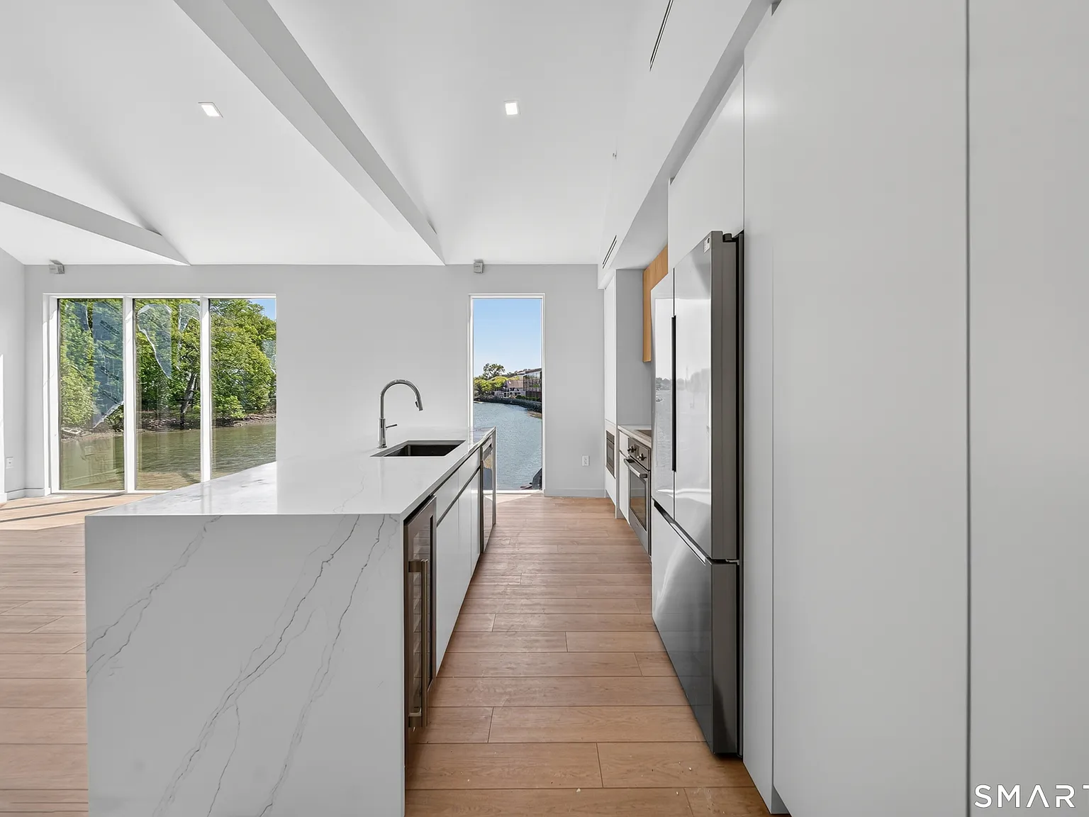 253 Riverside Ave — Photo 4