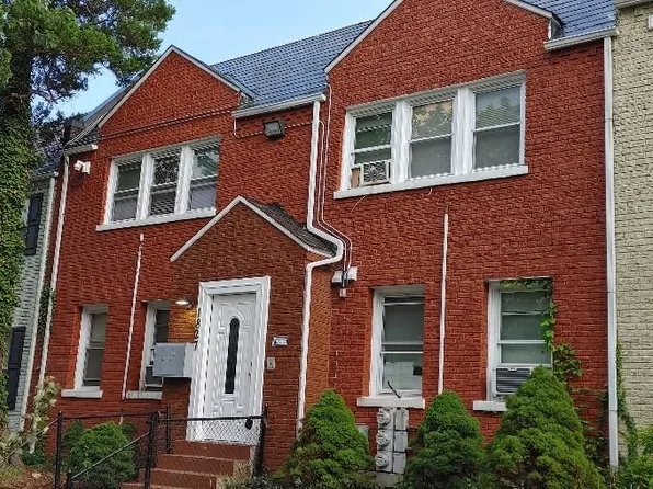 1827 D St NE APT 2, Washington, DC 20002