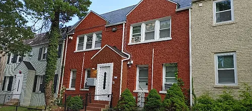 1827 D St NE #2 Photo 1