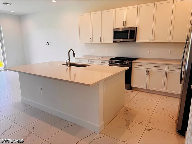 2864 Bloomfield Way — Photo 9