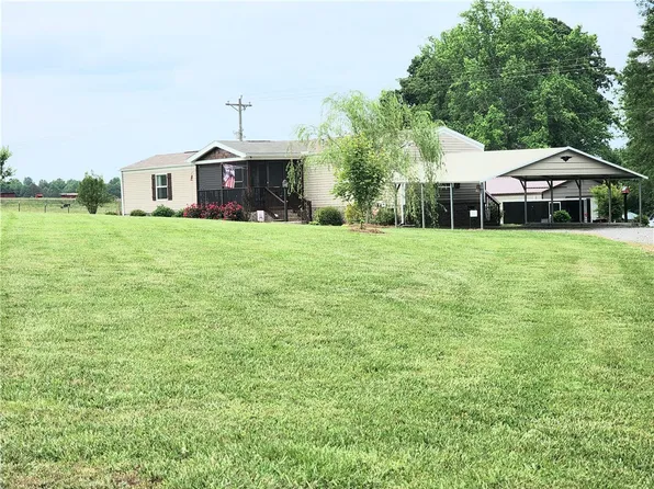 167 Roanoke Rd, Liberty, SC 29657