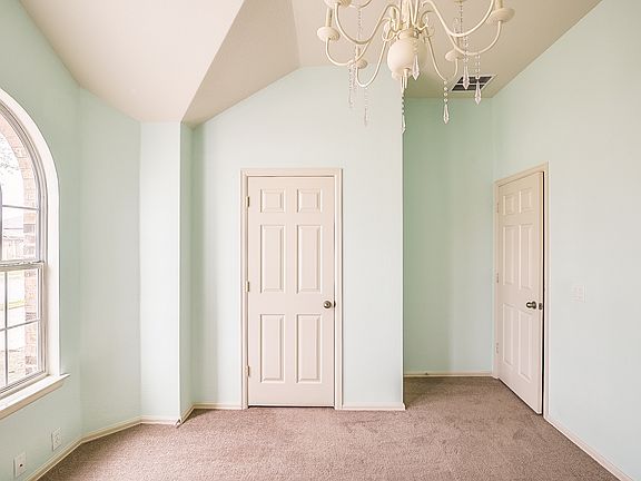 2nd image of 137 King Elder Ln