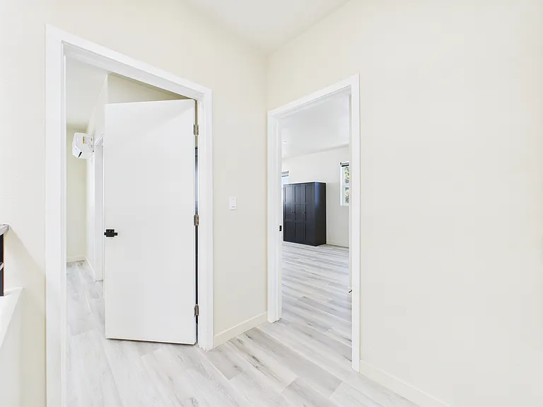 8457 N Langdon Ave — Photo 27