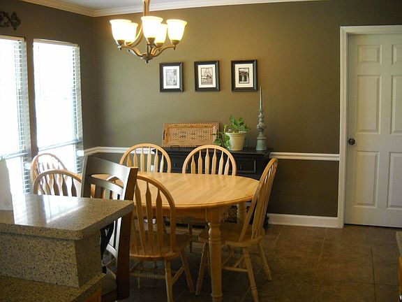 2nd image of 4075 Karen Elizabeth Dr