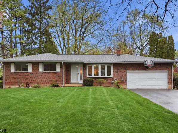 52 Smithtown Rd, Mount Olive Twp., NJ 07828
