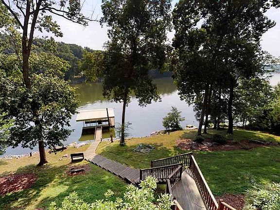 3rd image of 240 Bachman Turner Dr