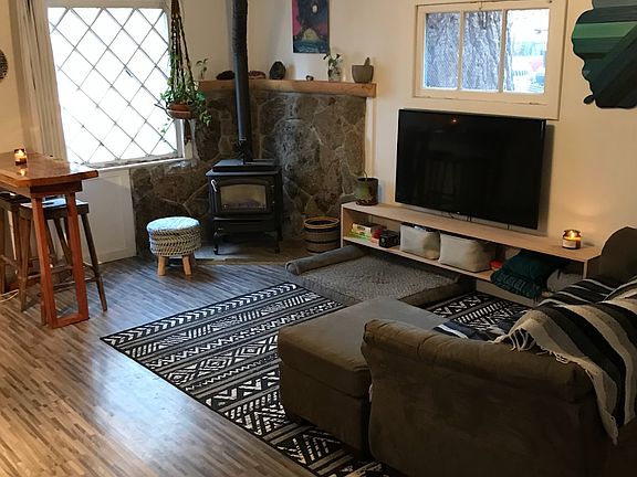 5th image of 2573 Kubel Ave