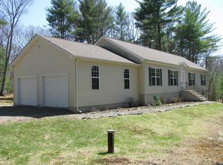 134 Hobblebush Dr, Milford, PA 18337