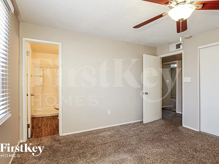 3733 E Eugie Ave — Photo 10