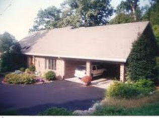 891 Blue Ridge Dr, Staunton, VA 24401