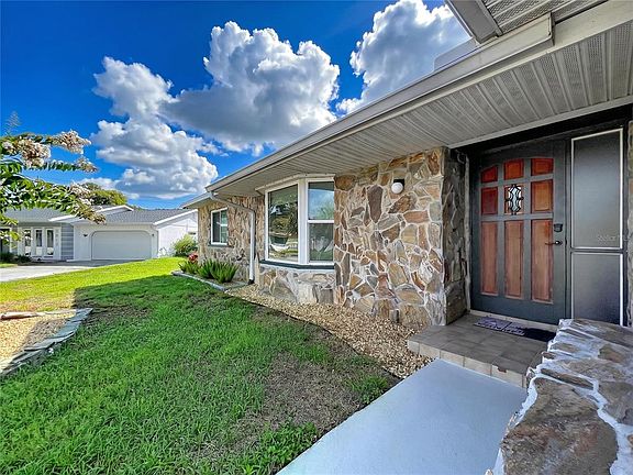 4th image of 2021 58th Ln N