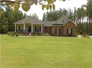 419 Oak Creek Ct, Bonneau, SC 29431