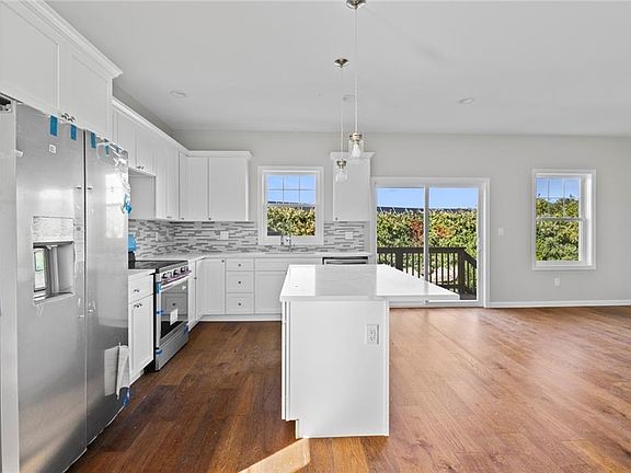 3rd image of 99 Ayda Rd