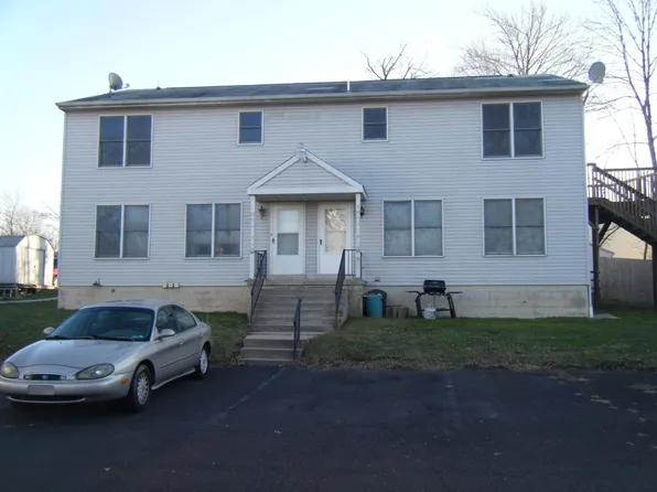 82 W Pine St #82, Sellersville, PA 18960