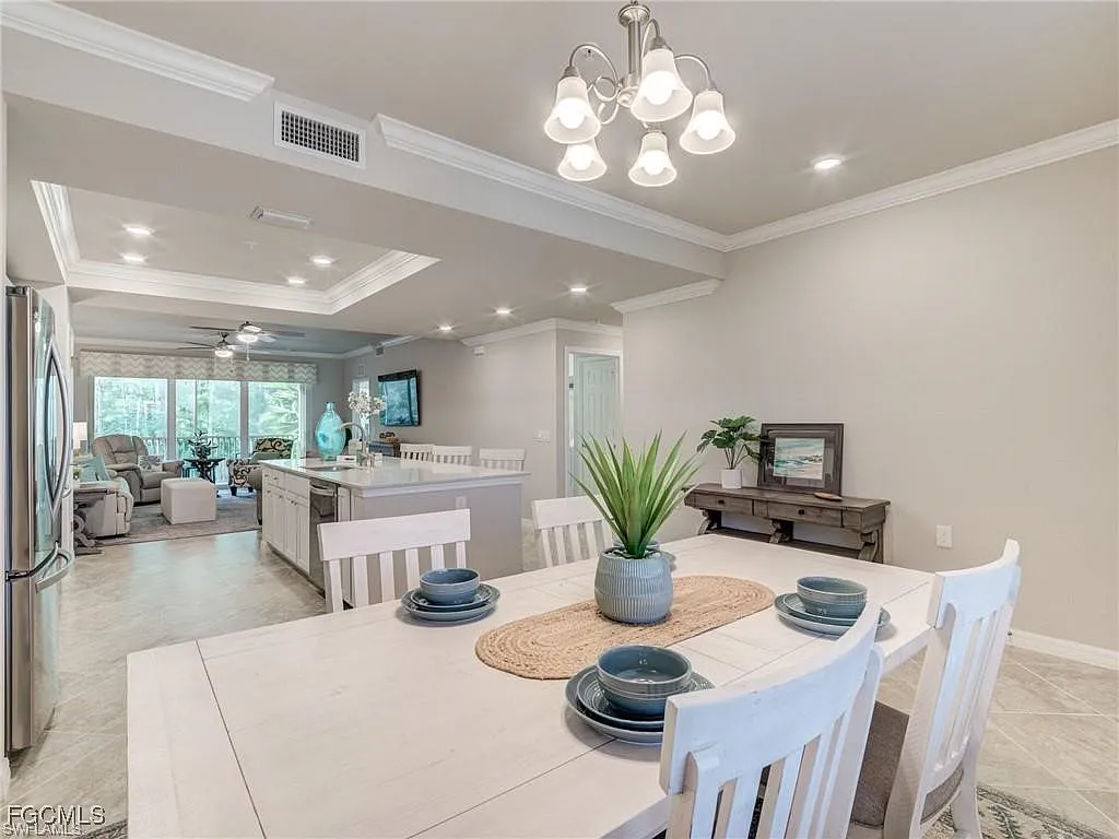 2 bed, 2.0 bath, 1257 sqft, $5,300 — Photo 4